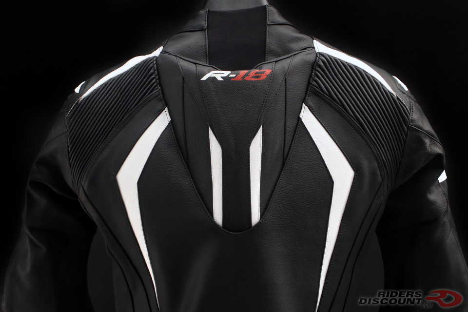 rst_r18_suit_back_detail