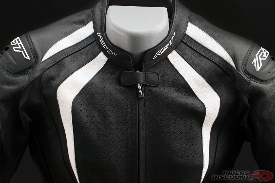 rst_r18_suit_front_detail